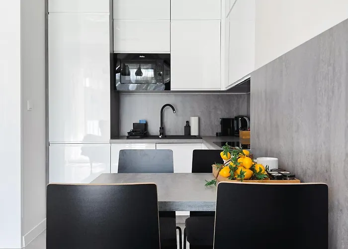 Mieczyslawa Gorzki * 옐레니아구라